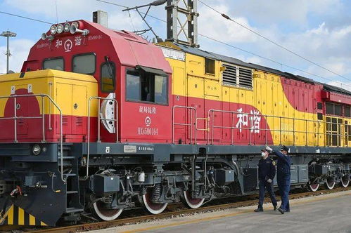 云南跨境电商商品首次 乘坐 中老铁路国际货物列车发运出口